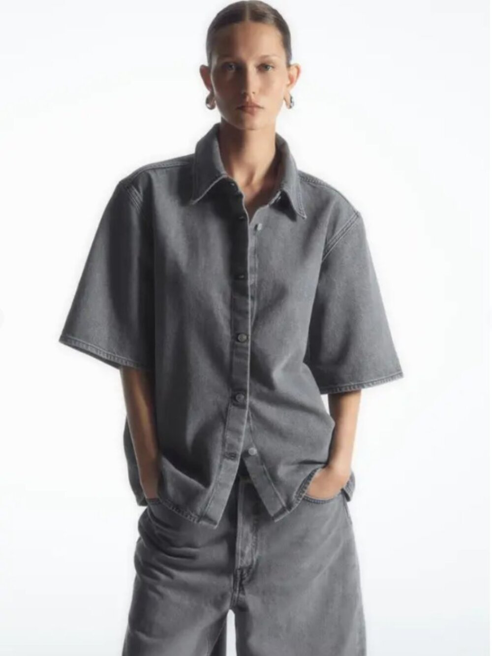 COS Short-Sleeved Denim Shirt Gray Button Down Women's Size 40 = US 10 Medium
